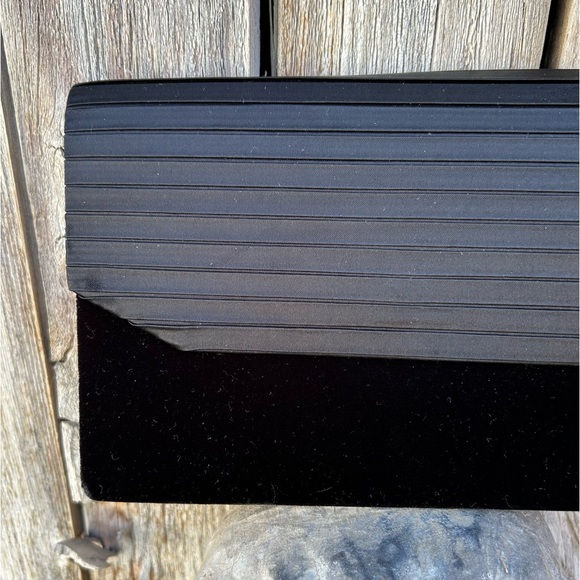 Vintage Caryl Brill Bueno Velvet Silk Clutch Evening Bag Black - Picture 2 of 15